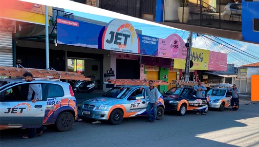 Equipe técnica e veículos da Jet Turbo